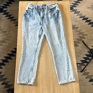 Abercrombie High Rise Mom Jean